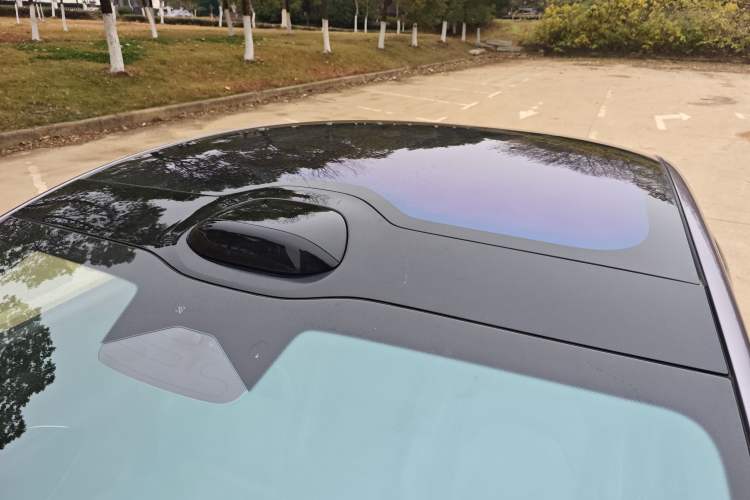 Used  SU7 2024 Rear-Drive Ultra-Long Range Advanced Pro-Level Intelligent Driving Version
