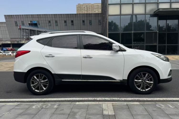 Used Hyundai ix35 2015 2.0L Automatic 2WD Smart Type China IV
