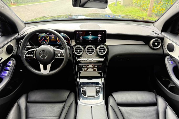 Used Mercedes-Benz GLC 2020 Facelifted GLC 260 L 4MATIC Dynamic Edition
