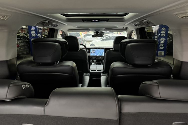 Used GAC Trumpchi M8 2024 Master Series 400T Prestige Edition
