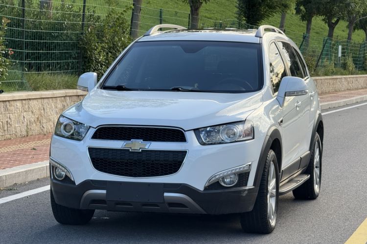 Used Chevrolet Captiva 2014 2.4L 4x4 Flagship Edition 7 Seats
