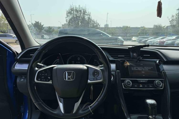 Used Honda Civic 2016 220TURBO CVT Prestige Edition
