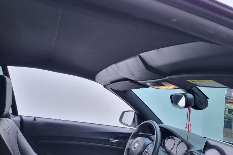 Used BMW 2 Series 2018 220i Convertible Coupe Sports Design Package
