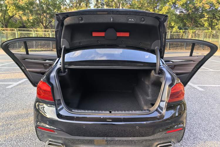 Used BMW 5 Series 2020 525Li M Sport Package
