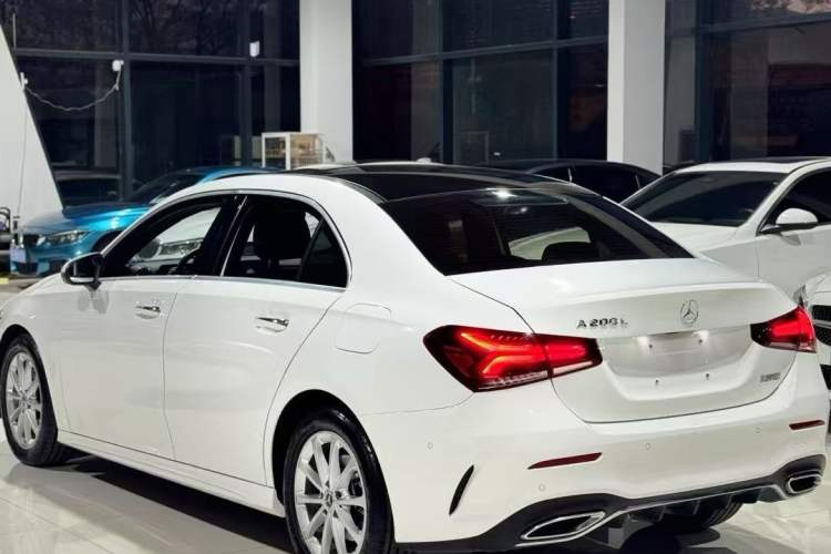 Used Mercedes-Benz A-Class 2021 A 200 L Sport Sedan Fashion Model
