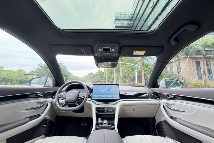 Used BYD Song PLUS New Energy 2025 EV 520km Premium Version
