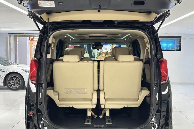 Used Toyota Alphard 2021 Dual-Engine 2.5L Prestige Edition