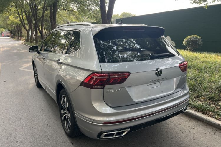 Used Volkswagen Tiguan L 2022 330TSI Automatic Two-Wheel Drive R-Line Enhanced Edition
