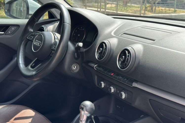 Used Audi A3 2018 30th Anniversary Edition Sportback 35 TFSI Ambition Model
