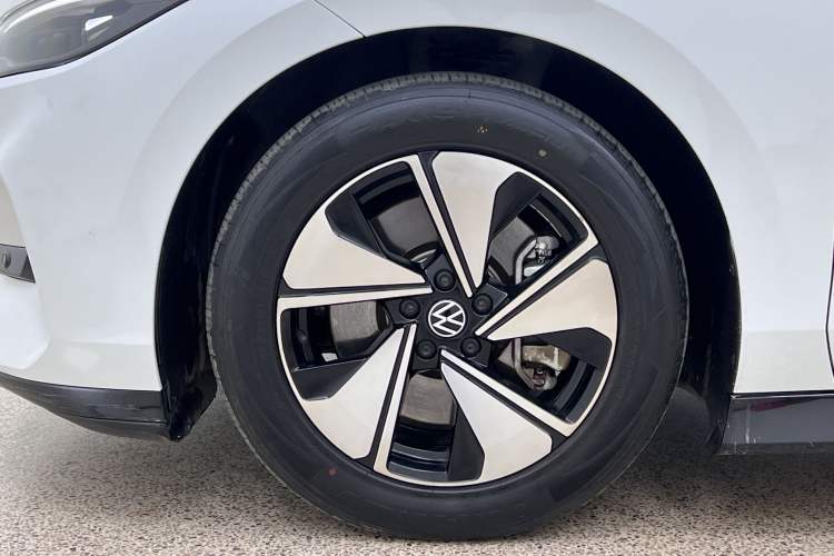 Used Volkswagen ID.7 VIZZION 2024 AIR model