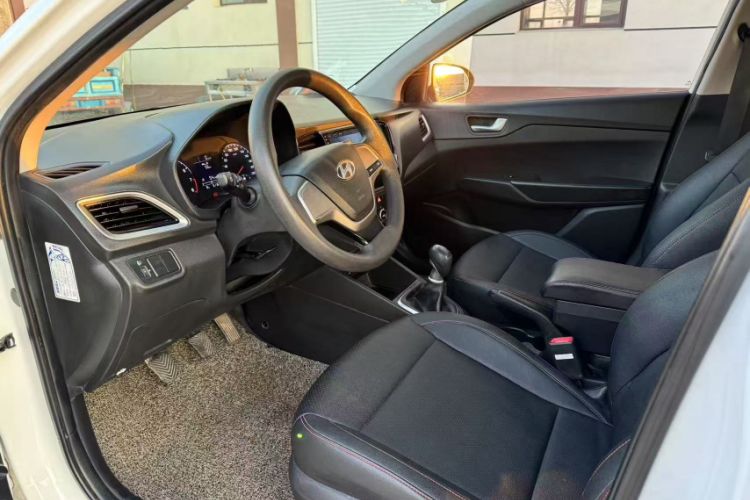 Used Hyundai Verna 2016 1.4L Manual Cool Edition GLS
