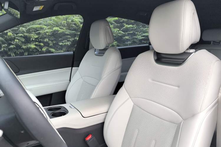 Used XPeng G6 2023 755 Ultra-Long Range Pro
