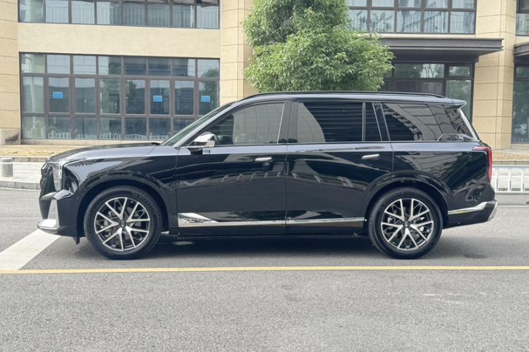 Used GAC Trumpchi GS8 2022 Dual-Engine Series 2.0TM Two-Wheel Drive Prestige Edition (7 Seats)