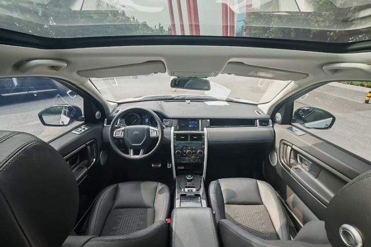 Used Land Rover Discovery Sport 2017 2.0T PURE
