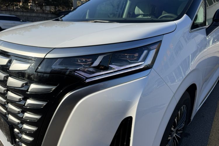 Used Denza D9 2022 DM-i 970 Four-Wheel Drive Prestige Model