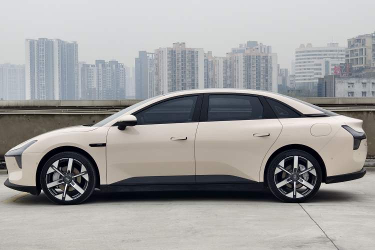 Used XPeng MONA M03 2024 620 with Ultra-Long Range
