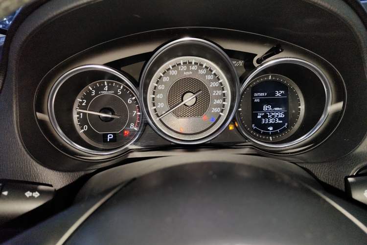 Used Mazda Atenza 2014 2.0L Blue Sky Luxury Edition
