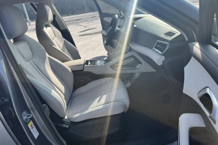 Used BYD Yuan UP 2024 401KM Leading Edition