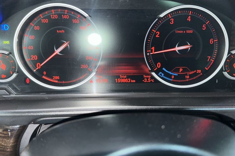 Used BMW 5 Series 2014 525Li Leading Model
