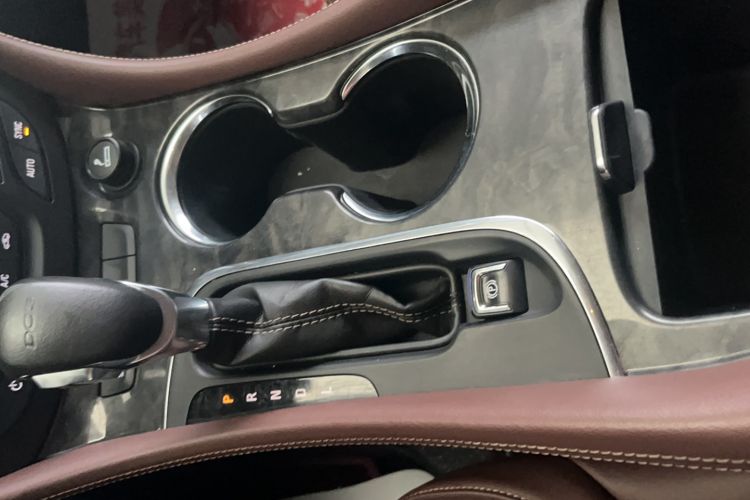 Used Buick Envision 2016 20T Two-Wheel-Drive Elite Model
