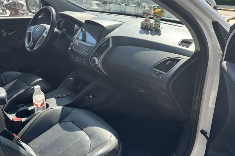 Used Hyundai ix35 2015 2.0L Automatic 2WD Smart Version China V Standard
