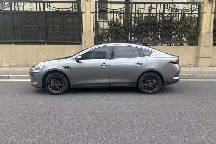 Used BYD Qin PLUS 2025 EV Smart Drive Edition 510KM Leading Model
