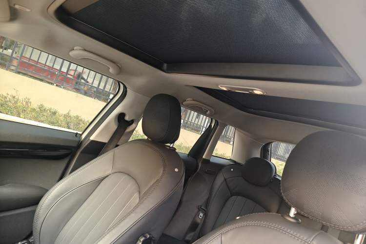 Used  MINI 2019 2.0T COOPER S Artist Five-Door Edition
