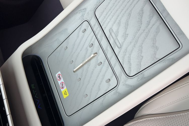 Used  12 2025 Ultra Extended-Range Edition
