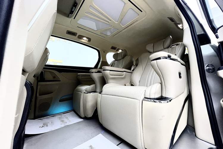 Used Buick GL8 2022 ES Landtrek 653T Luxury Edition
