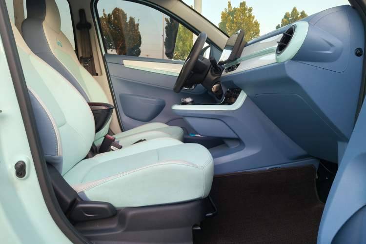 Used Dongfeng NAMMI BOX 2022 Chasing Wind Edition 331 km Standard Model
