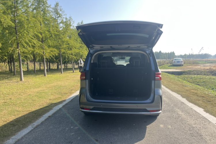 Used Roewe iMAX8 2022 400TGI Flagship Edition