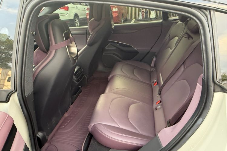 Used  SU7 2024 Rear-Drive Long-Range Intelligent Driving Version
