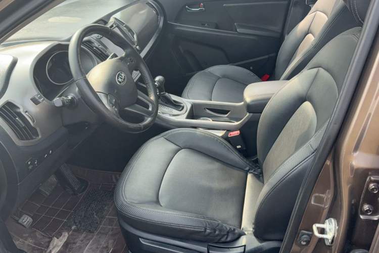 Used Kia Sportage R 2015 2.0L Automatic Two-Wheel Drive DLX Model