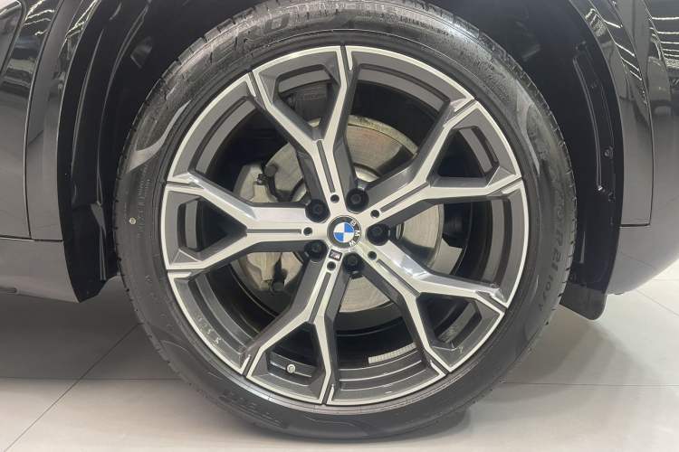 Used BMW X5 2023 xDrive 30Li Luxury M Sport Night Edition Package
