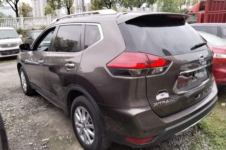 Used Nissan X-Trail 2019 2.0L CVT Smart Connect Comfort Edition 2WD
