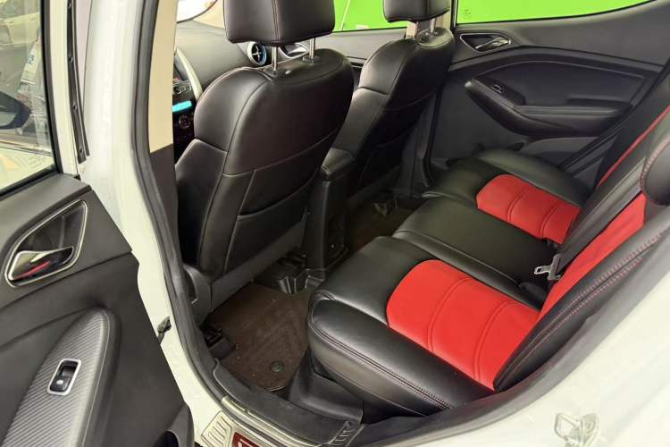 Used BYD Yuan New Energy 2018 EV360 Smart Connect Cool Edition
