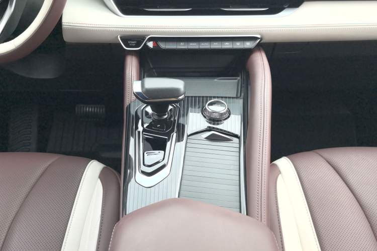 Used Geely Auto Monjaro L 2021 2.0TD DCT EVO Two-Wheel Drive Smart Luxury Version
