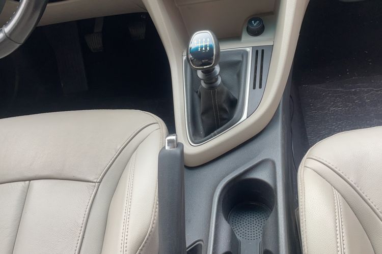 Used Buick GT 2018 15T Manual Elite Version China V Standard