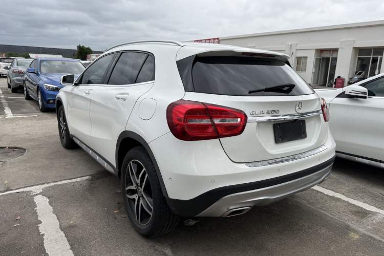 Used Mercedes-Benz GLA 2016 GLA 200 Fashion Model