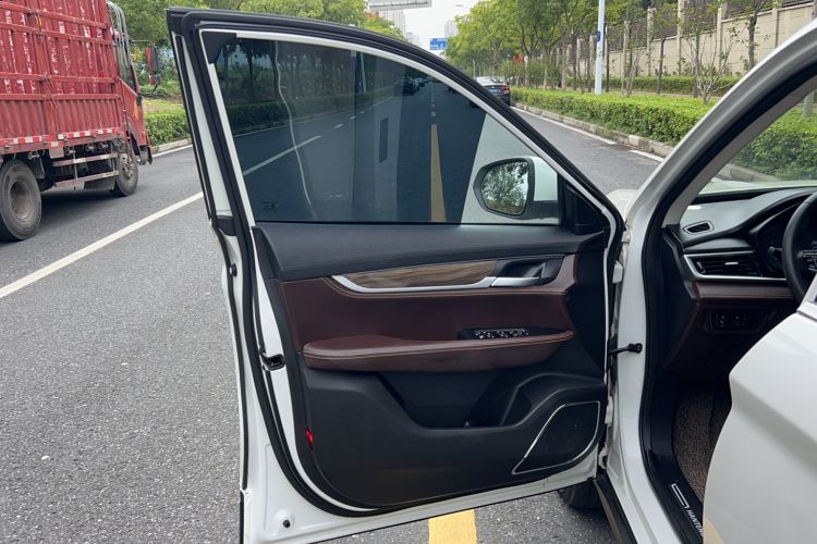 Used Hanteng X5 2019 MAX 1.5T CVT ZhiZun Model 7 Seats
