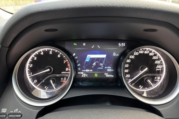 Used Toyota Camry 2021 2.0G Luxury Edition
