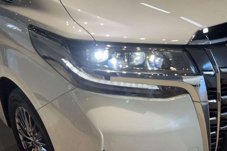 Used Toyota Alphard 2021 Dual-Engine 2.5L Prestige Edition
