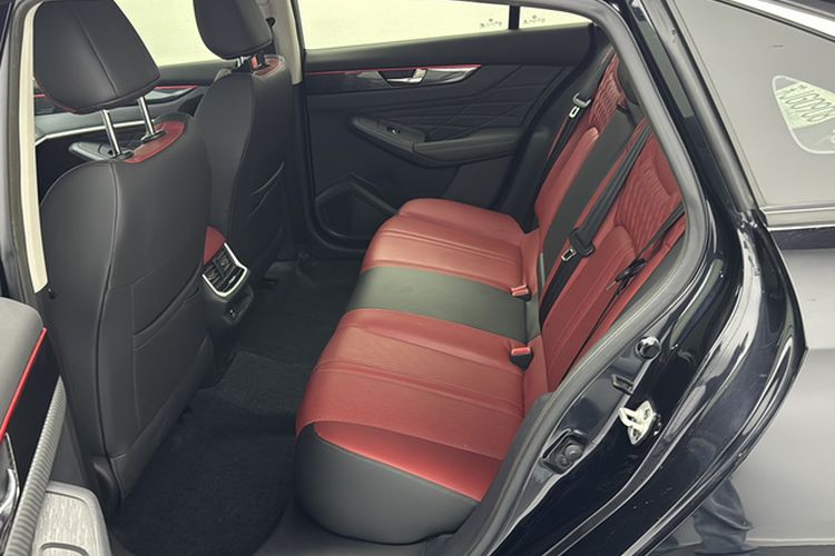 Used Dongfeng Aeolus Yixuan MAX 2021 1.5T Ultra-Stylish Trendsetter Edition