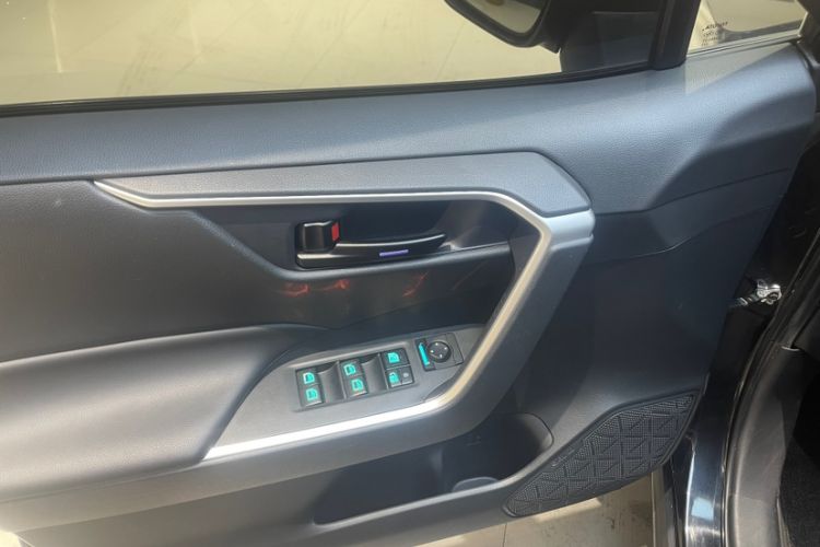 Used Toyota RAV4 2022 2.0L CVT Two-Wheel Drive Urban Edition
