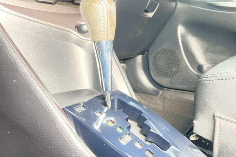 Used Toyota YARiS L 2015 1.5E Automatic Charm Edition