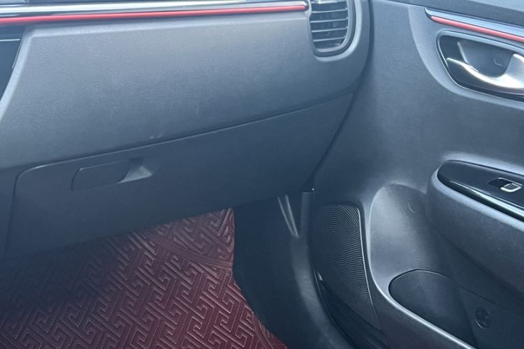 Used Kia KX Cross 2018 1.6L Automatic Dynamic Sunroof Version
