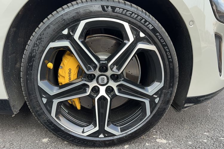 Used  SU7 2024 Four-Wheel Drive Ultra-Long Range Advanced Intelligent Driving Max Edition