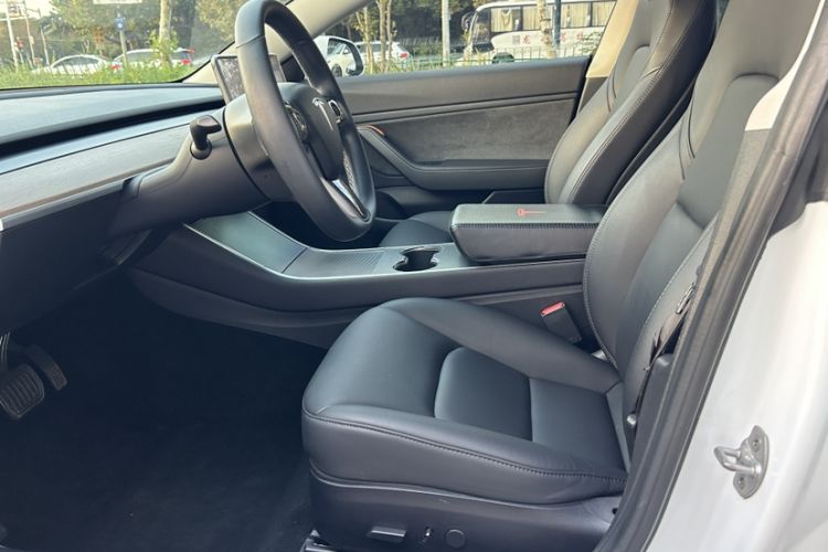 Used Tesla Model 3 2019 Long-Range Rear-Wheel-Drive Version
