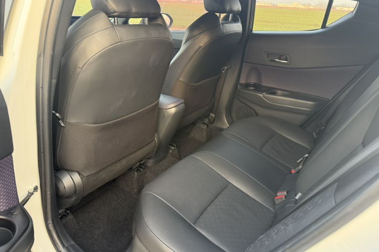 Used Toyota IZOA 2018 2.0L Yichi Version China VI Standard
