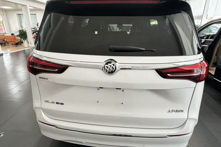 Used Buick GL8 2022 ES Landtrek 653T Flagship Model